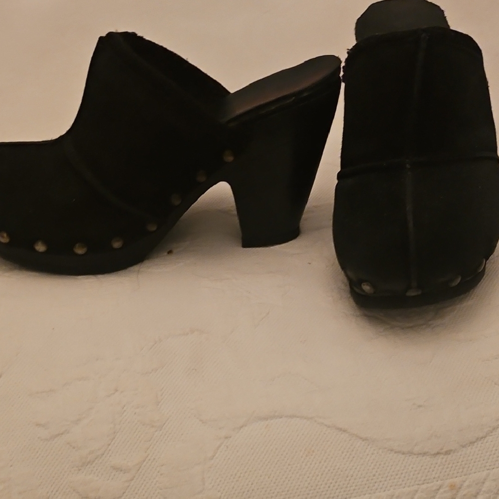 Women's Black Heeled Mules